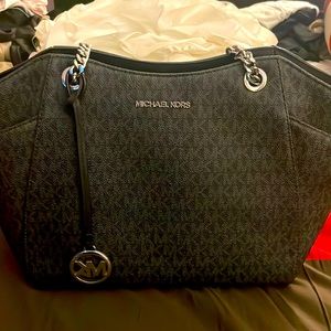 Michael Kors tote